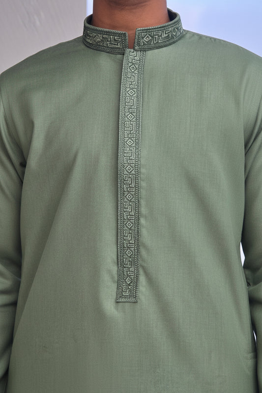 Green Embroidered 07EM