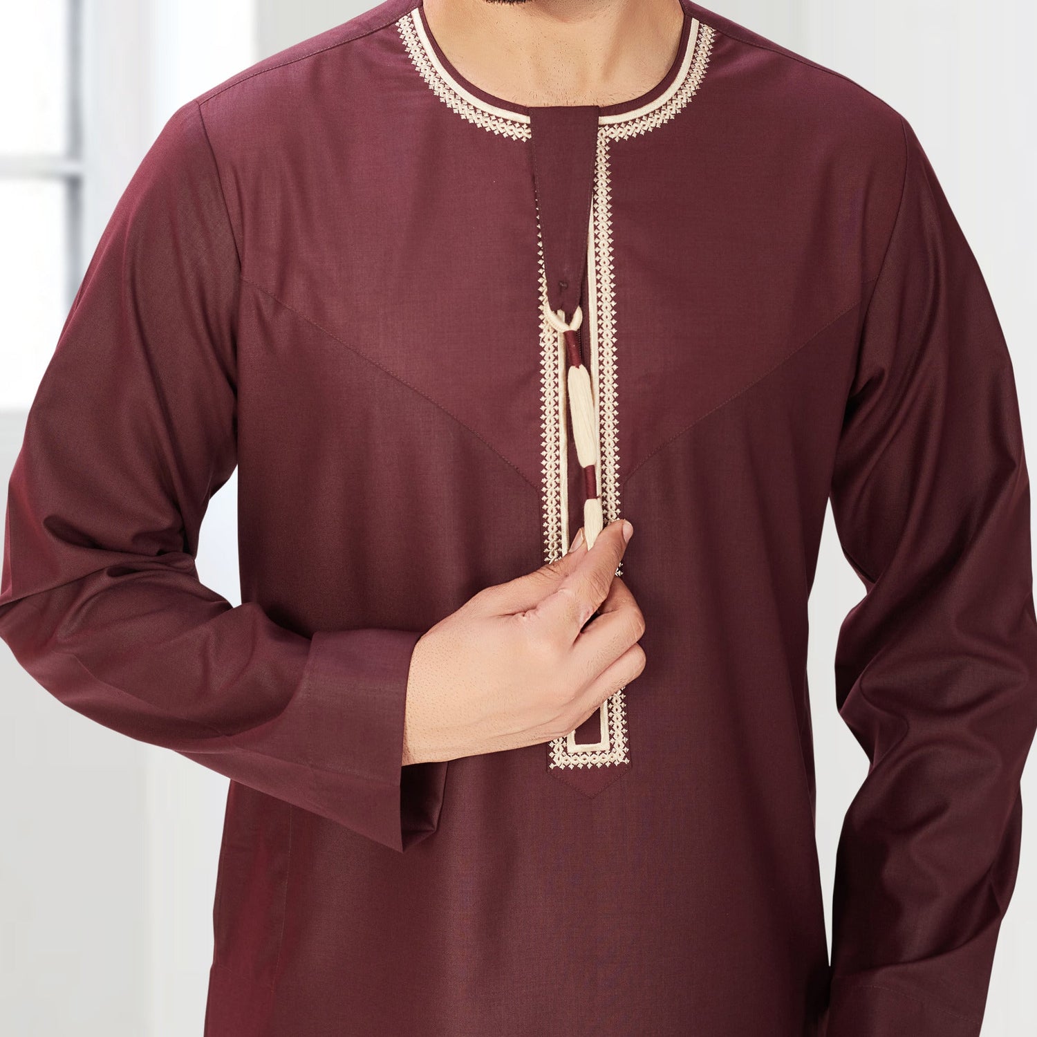 Omani | Emirati Thobes