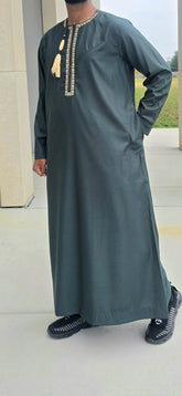Dark Green Traditional Omani-Emirati Thobe with Tassel for Adults – 09OM